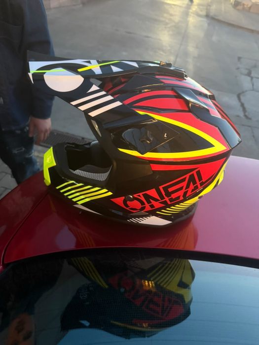 Мотокрос каска ONEAL