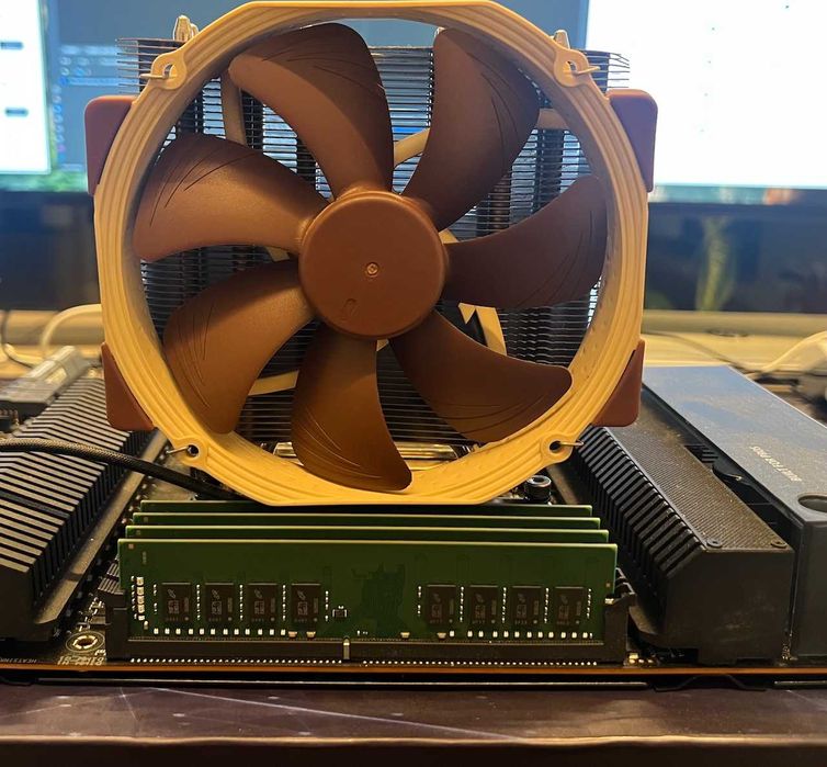 Workstation AMD Threadripper PRO 5955WX 256 GB RAM