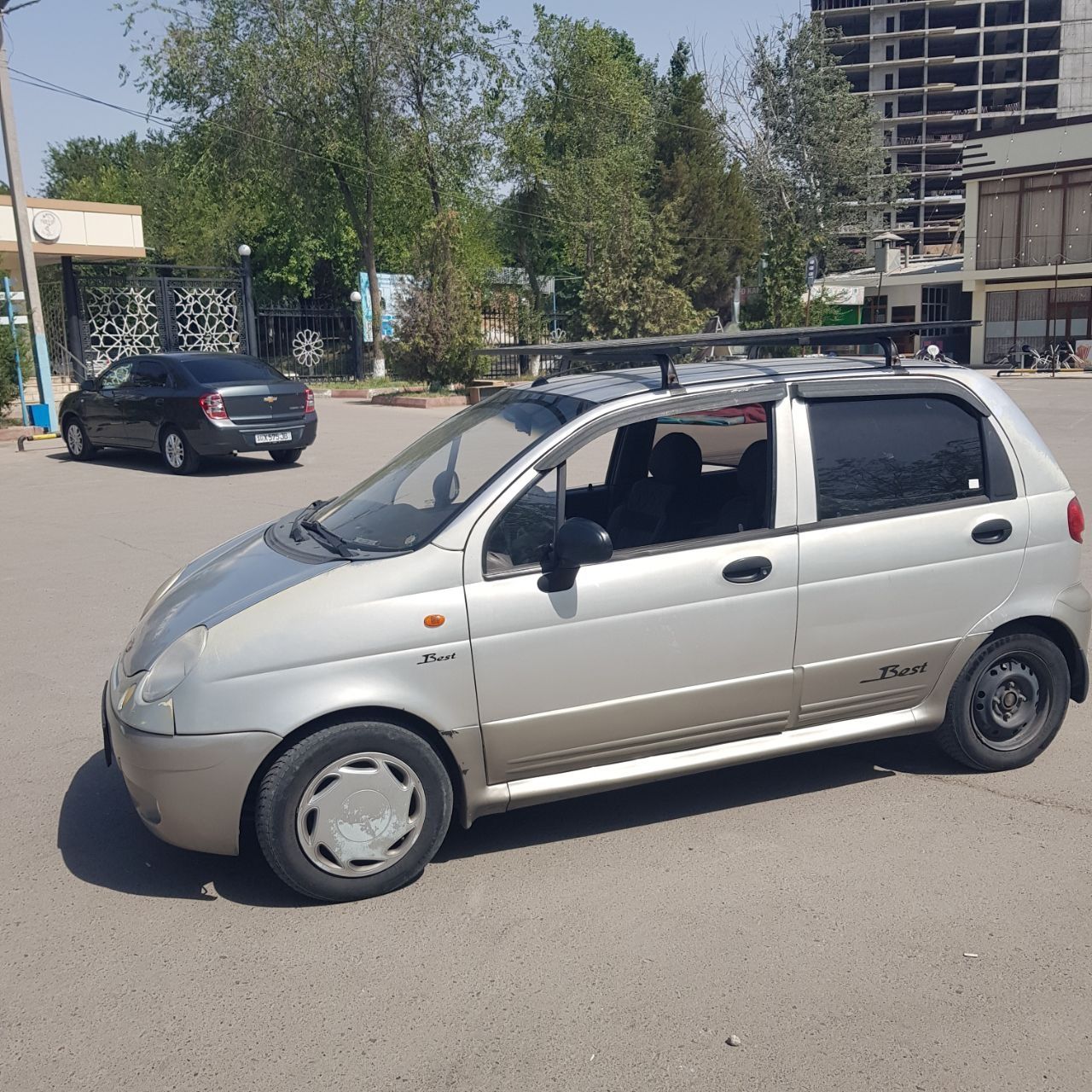 Matiz sotiladi yoki sparka abmen oq 2600