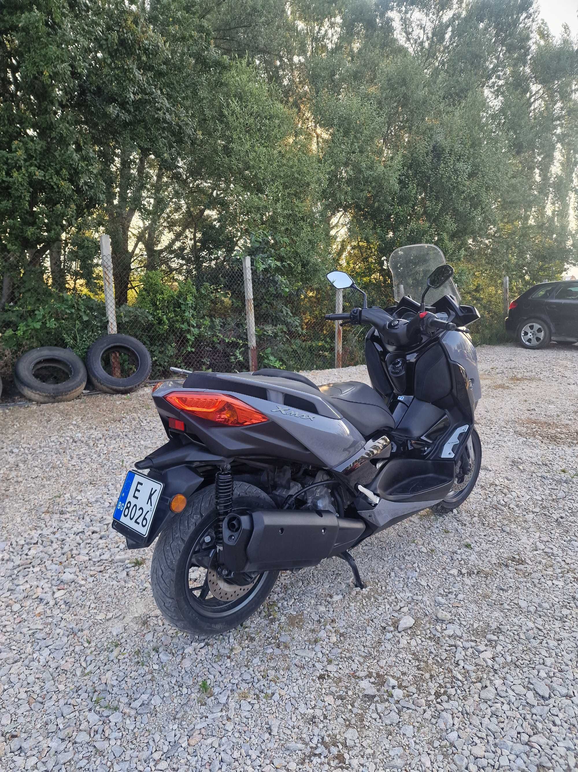 Yamaha x-max 300cc