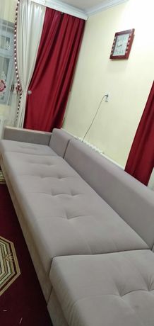 Продаю диван для гостиной