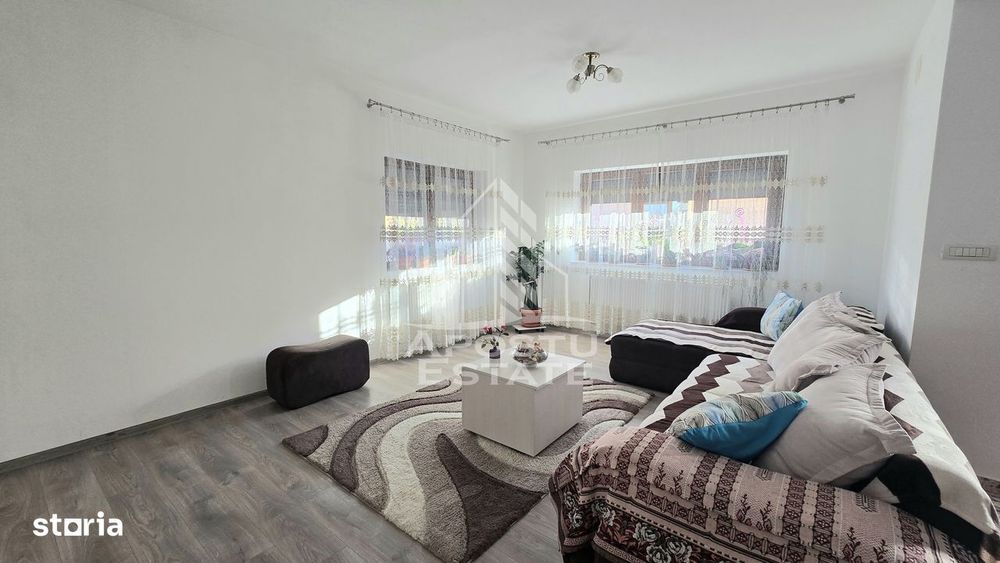 Casa individuala cu 4 camere si garaj in Sag