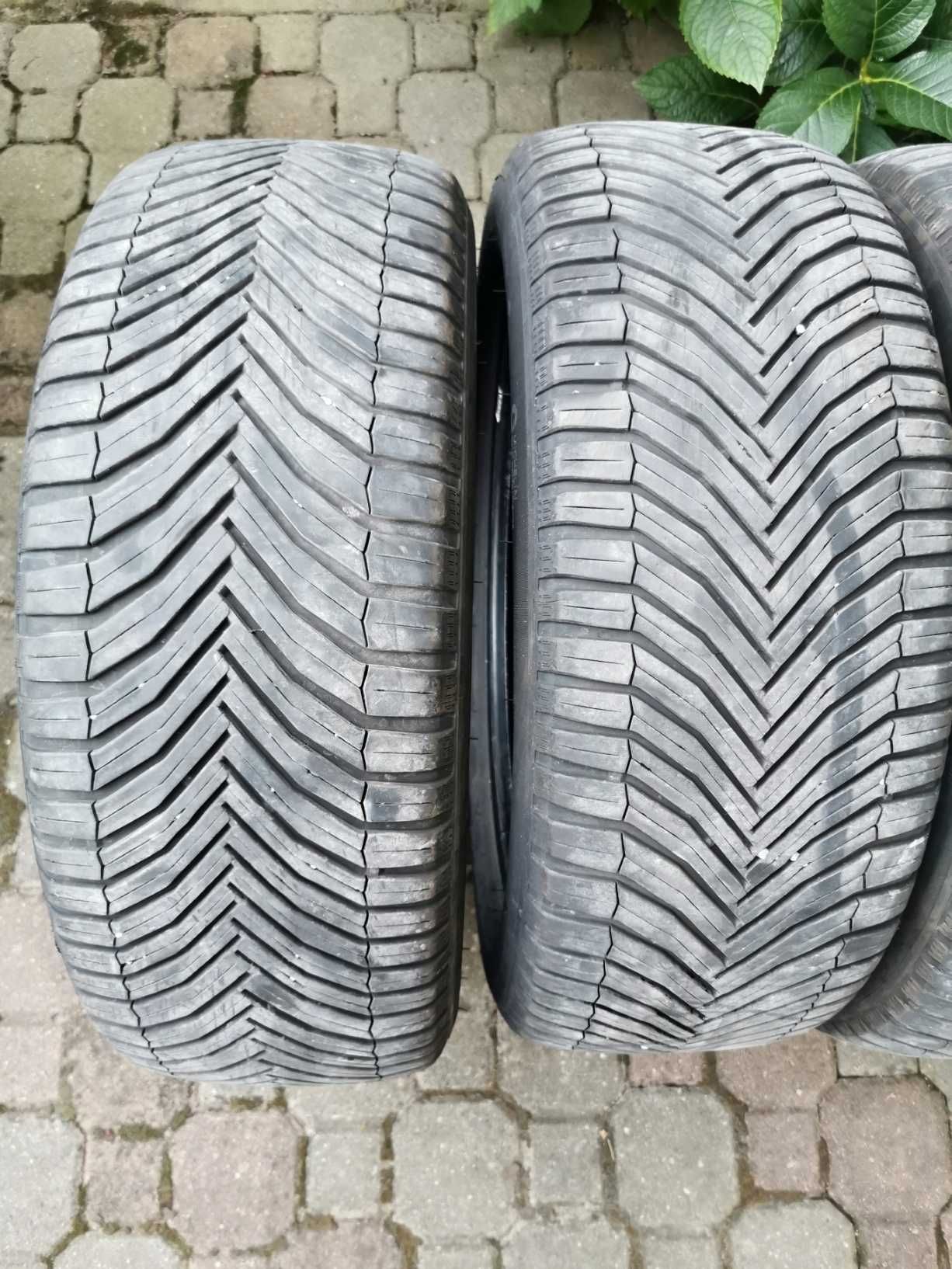 Set anvelope All Seasons Michelin CrossClimate 225/55 R19 SUV 103W XL