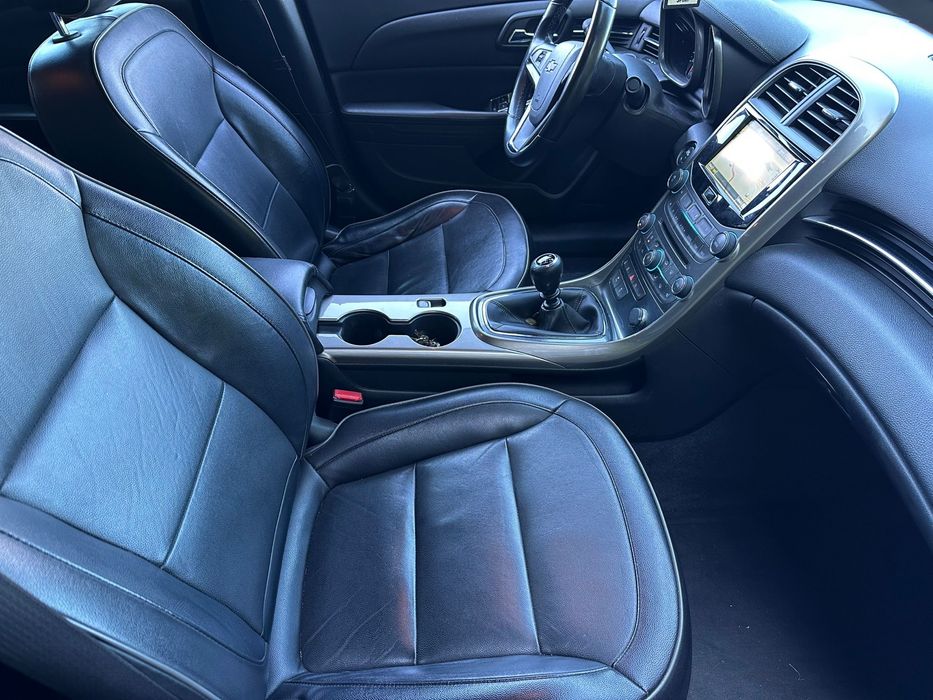 Chevrolet Malibu-Climatronic-Bi Xenon-Navi-Piele-Tempomat
