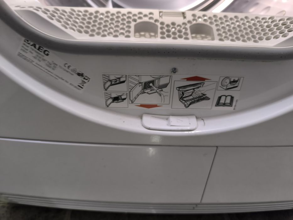 Сешилня AEG T97689IH3 - 8кг. термопомпа А+++