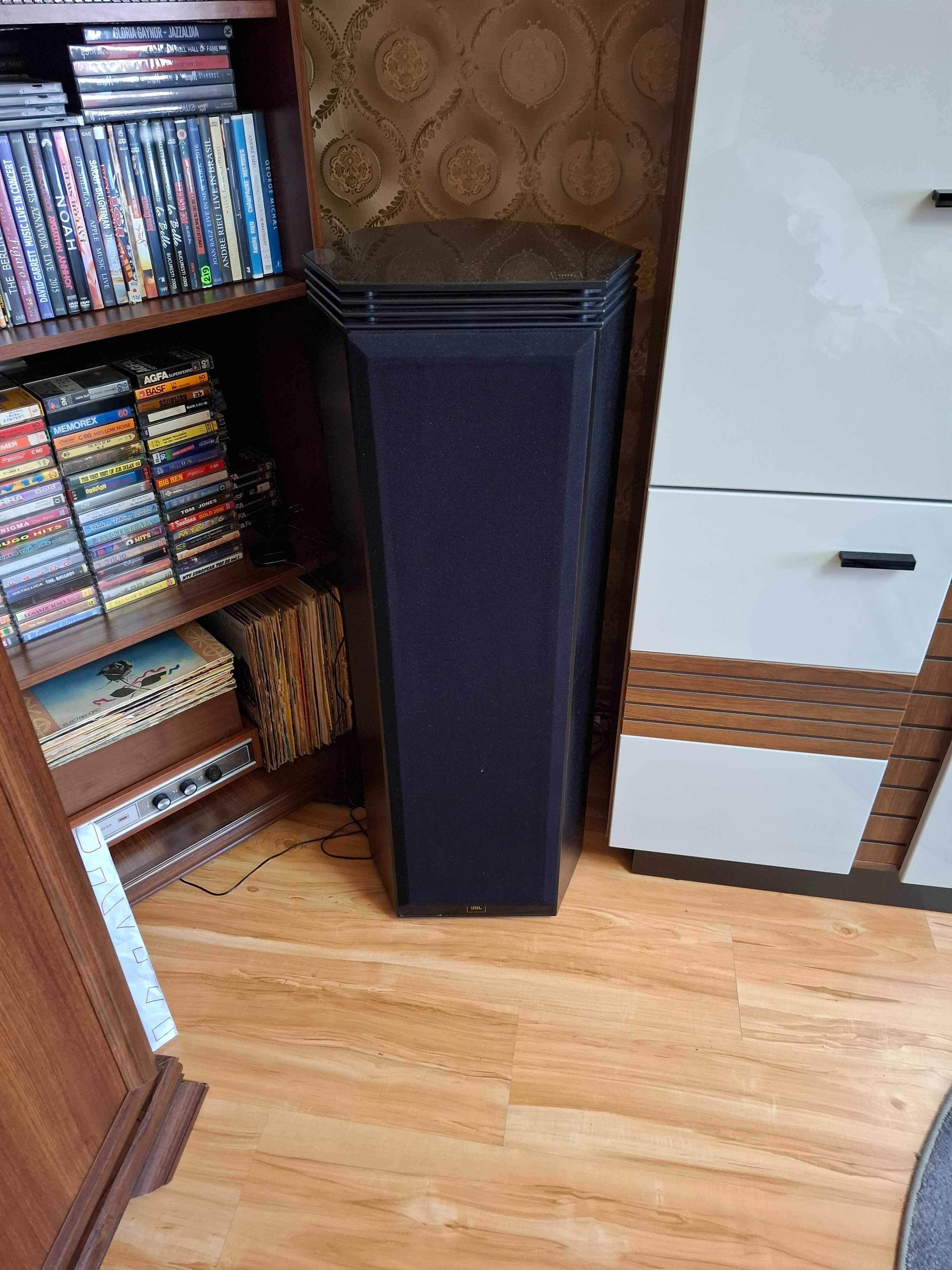 BOXE  JBL  HP  520