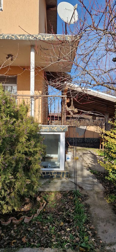 Продава се Къща в с. Калипетрово, Област Силистра - 150 кв.м за 544 €/кв.м - Снимка #1