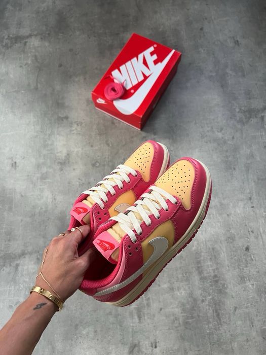 Nike Dunk Low Strawberry Peach Cream   36-40