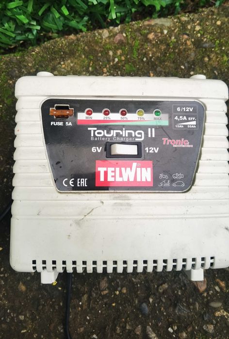 зарядно за акомулатпр