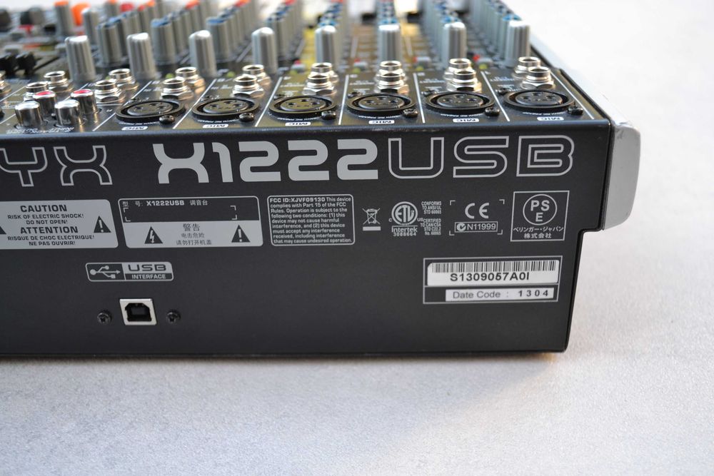 Mixer Behringer XENYX X1222USB