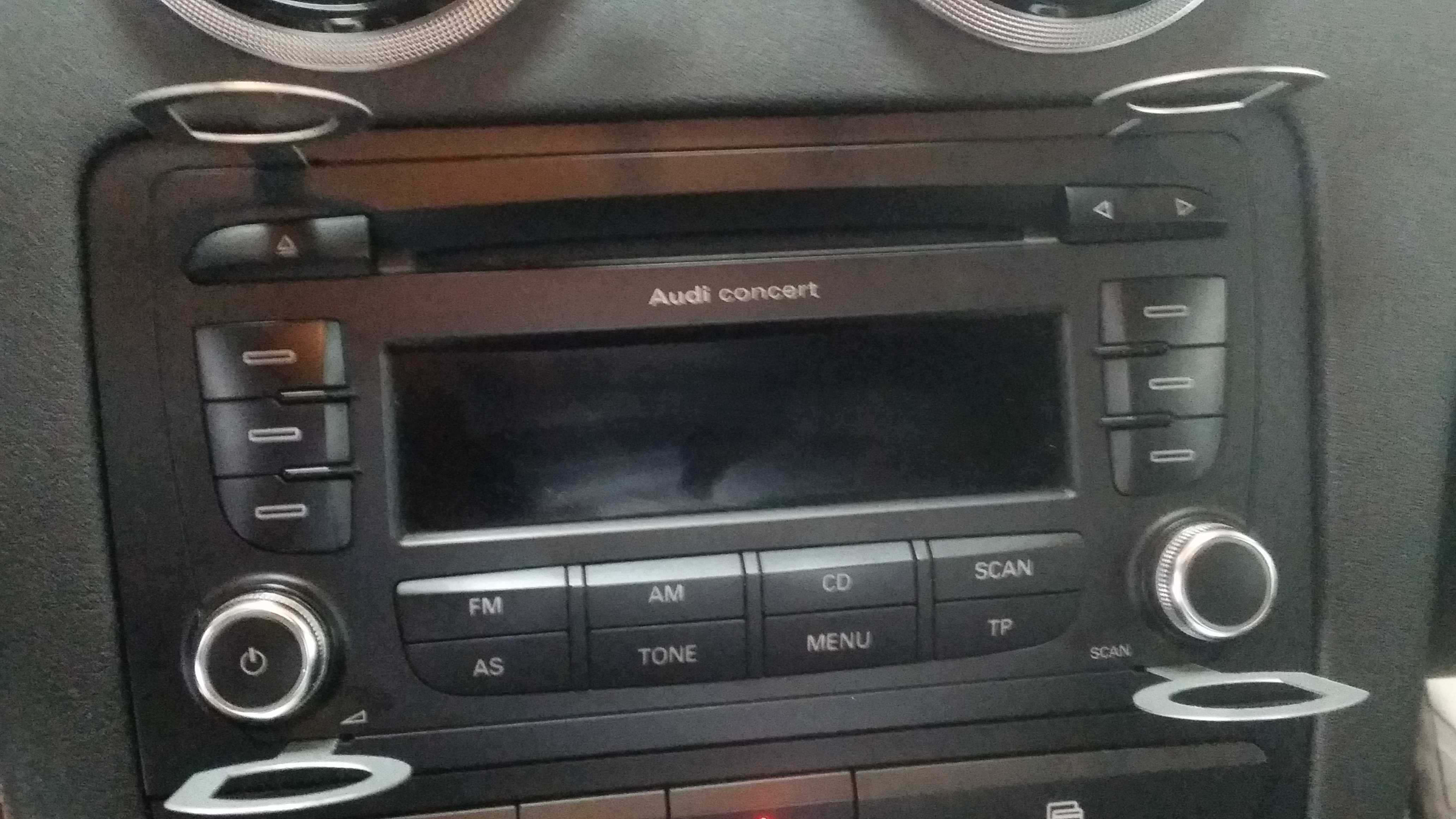 Авто радио със CD Blaupunkt Audi Concert 2+ CD с MP3 от Ауди А3 8р.