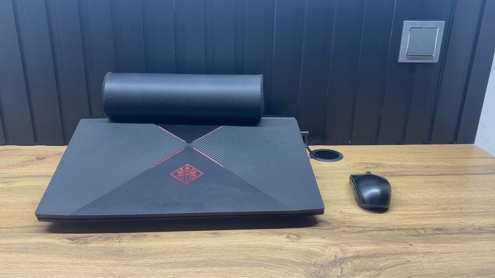 Игровой ноутбук б/у в хорошем состоянии