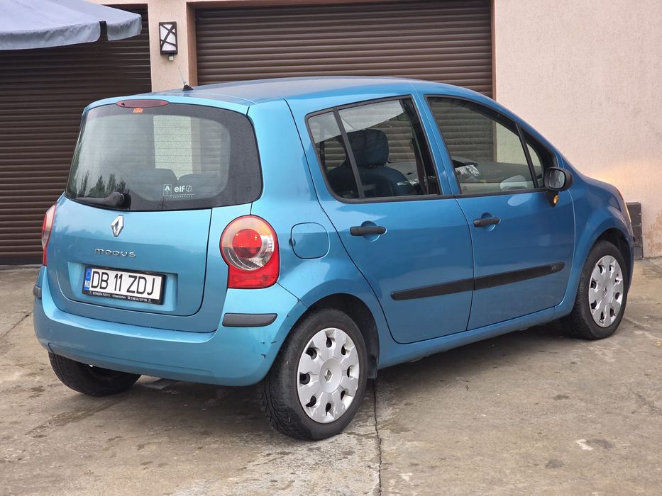 Vând Renault Modus 1.5 dci -90 cp