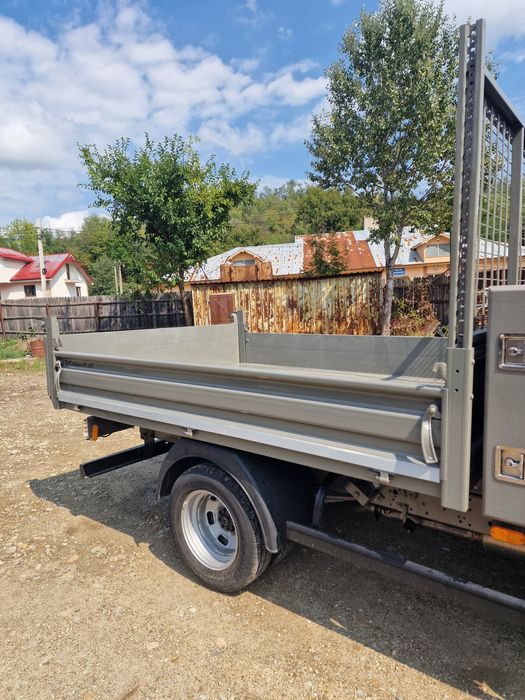 Bena basculabila iveco daily