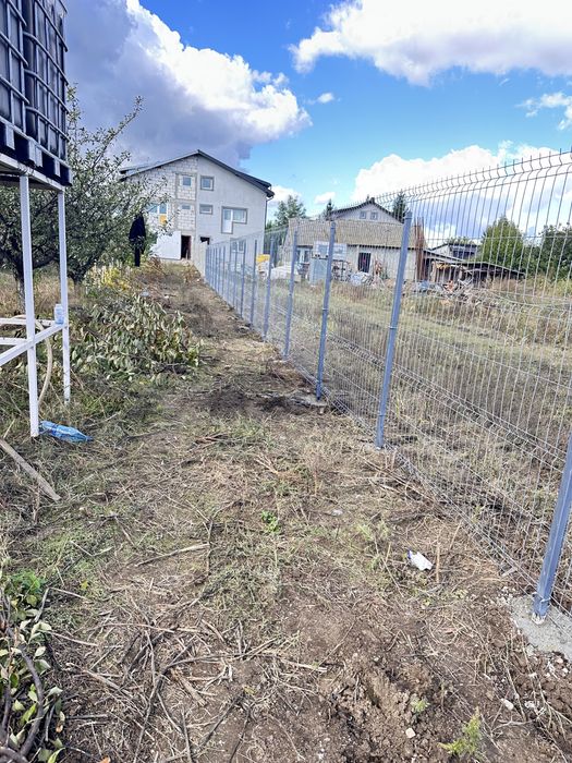 Executam garduri si porti din plasa bordurata sipca metalica