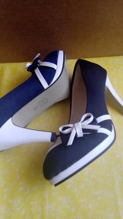 Нови Дамски обувки на ток, 38 номер, сини