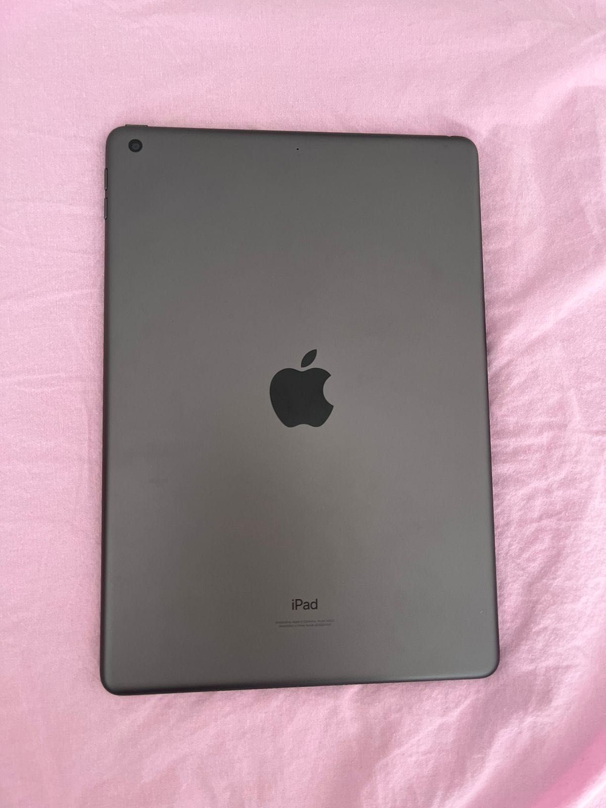 Планшет Apple iPad 9 2021 Wi-Fi 256Gb серый