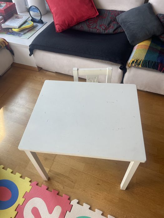 Masuta si scaun copii Ikea
