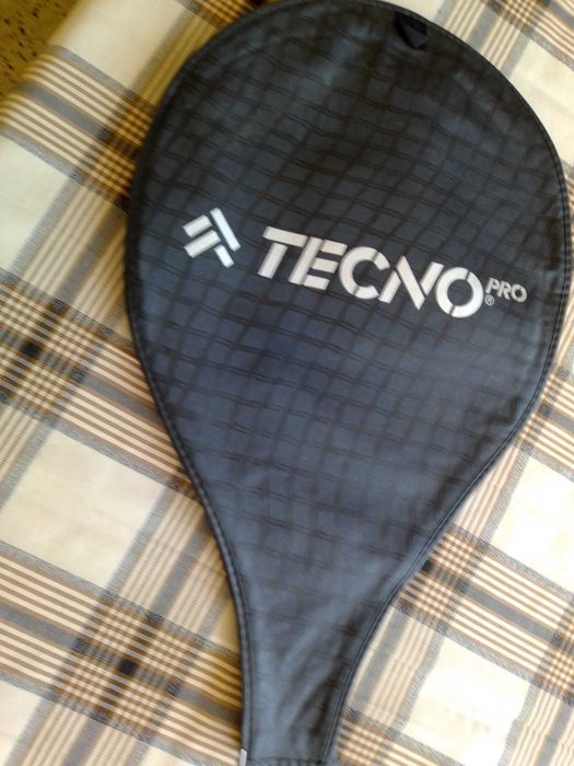 Калъфи за тенис ракети