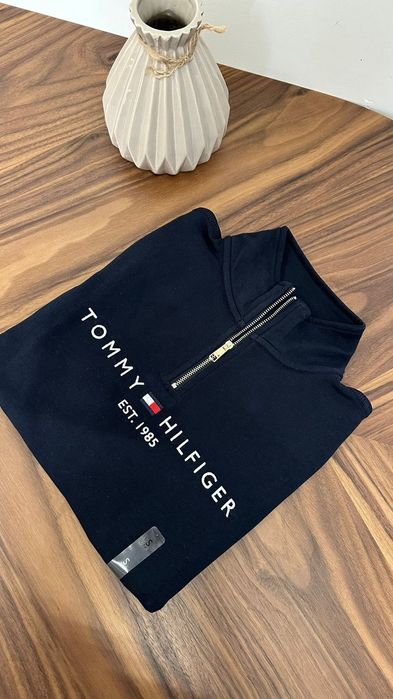 Продам кофту Томи