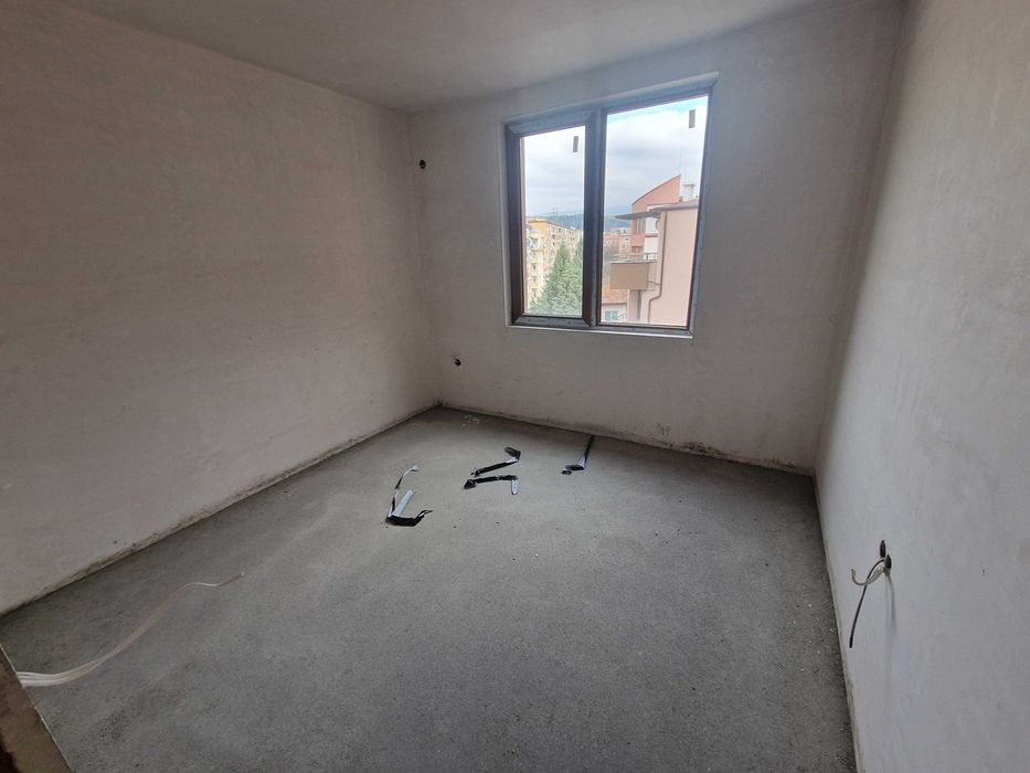 Продава се Тристаен апартамент в Благоевград, Широк център - 76 кв.м за 662 €/кв.м - Снимка #1