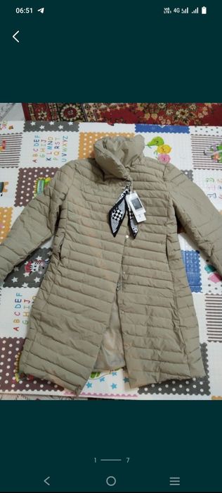 Продам новую женскую осенне весеннюю куртку