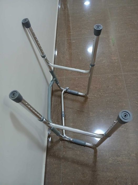 Сгъваема крачеща проходилка