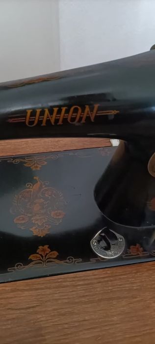 Шевна машина с масичка UNION