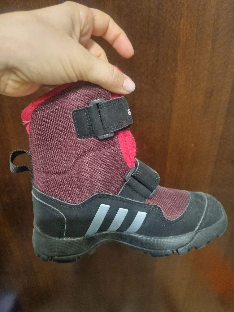 Детски зимни обувки Adidas Terrex, номер 28