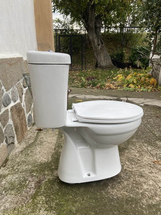 Мивки .Тоалетна чиния и казанчета.Моноблок.