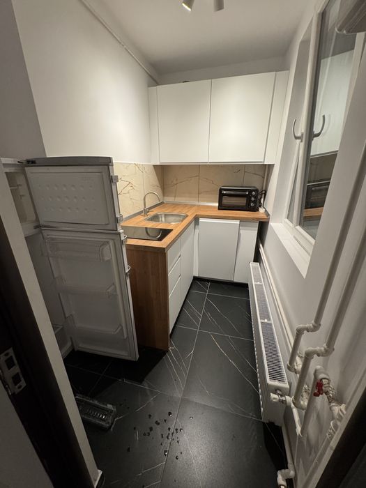 Garsoniera de inchiriat Metrou Brancoveanu/Piata Sudului