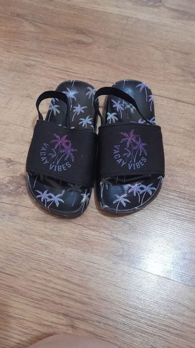 детски чехли H&M