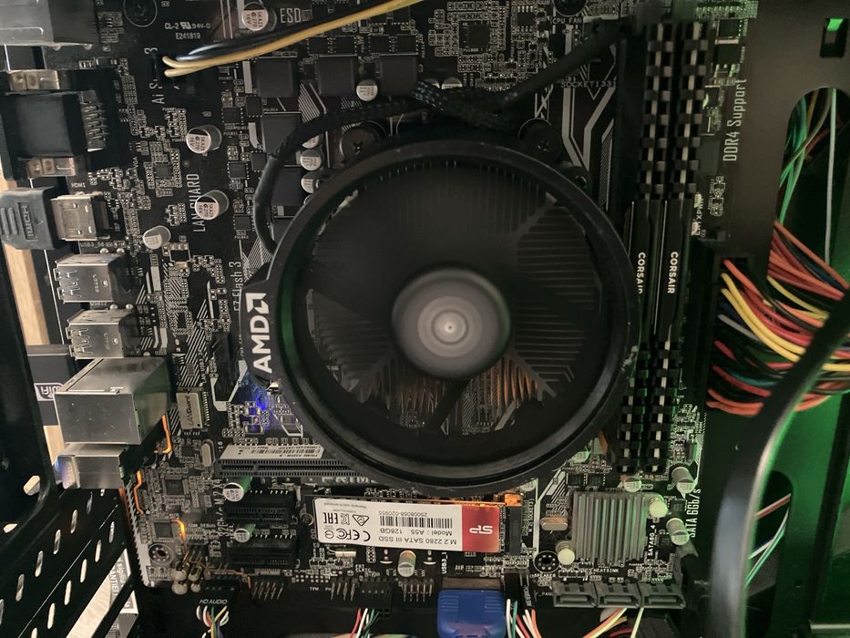 Pc Gaming ryzen 3 3200g rx 580 8 gb
