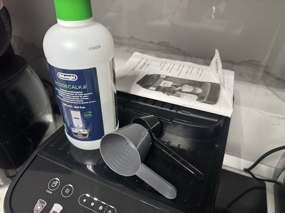 Vand espressor automat DELONGHI Magnifica Evo