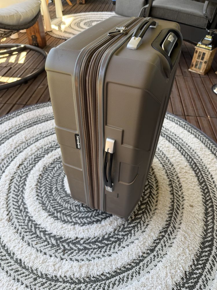 Оригинален голям куфар Samsonite
