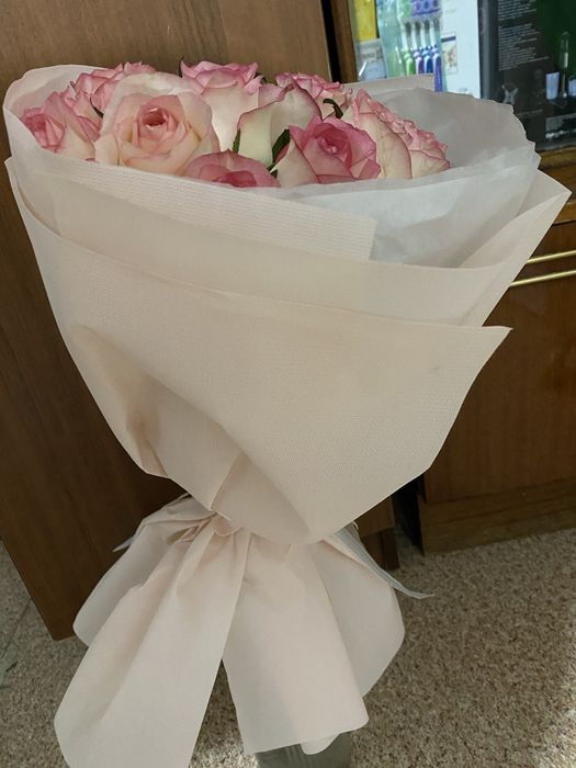 Безторг . Голландские  свежие  розы продам