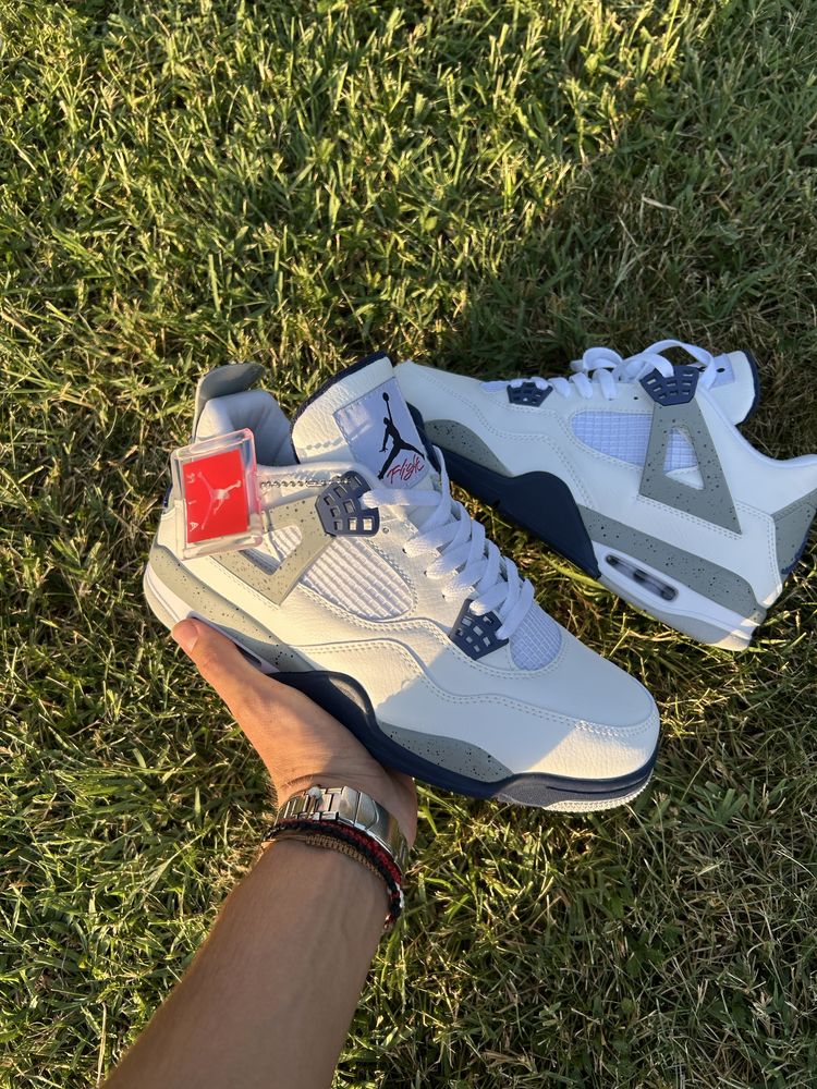 Adidasi Jordan 4
