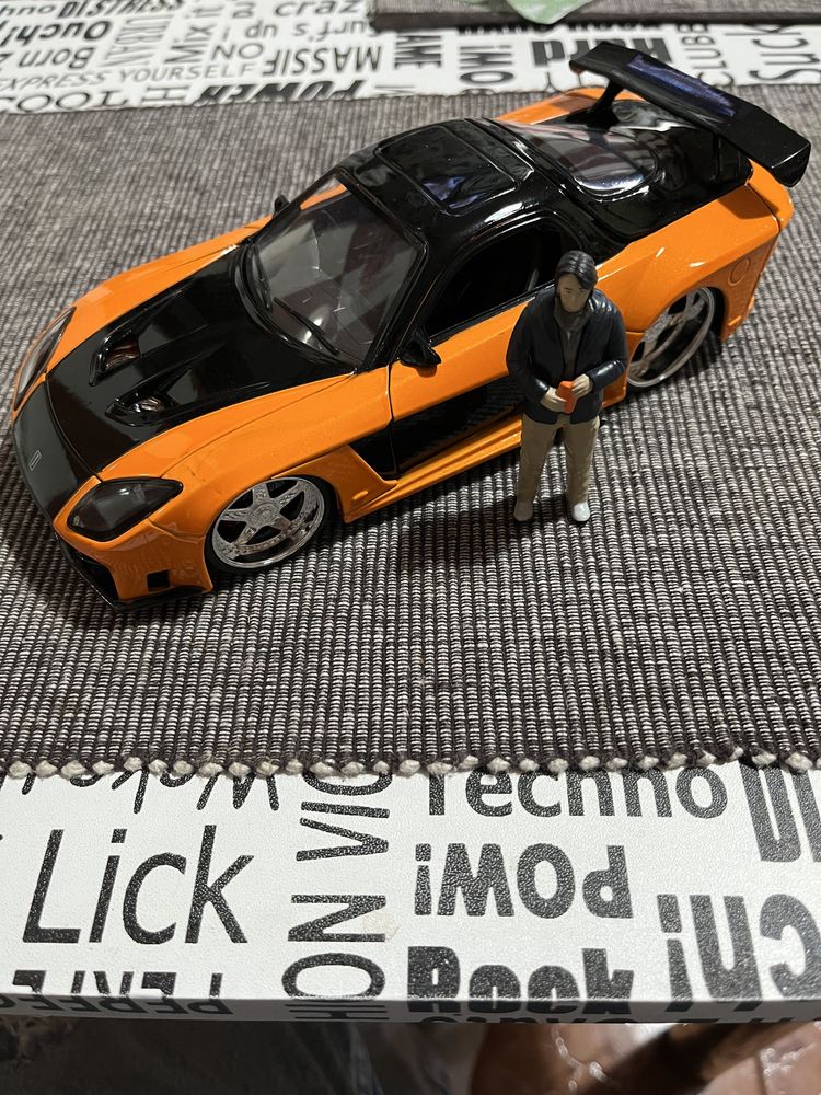 Macheta de colectie Mazda Rx-7 Veilside JadaToys F&F+ minifigurina Han