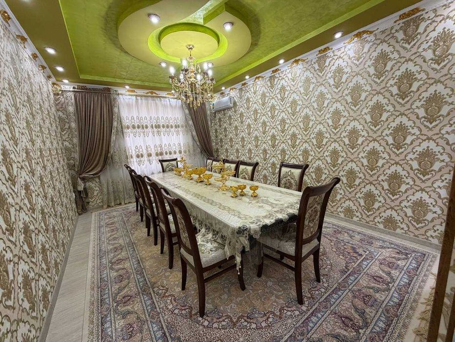 Продаётся 2х комн квартира на 2 этаже 6 микрорайон Мебель Файз