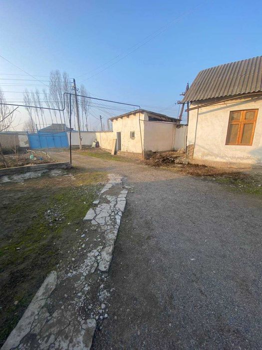 Куйи Чирчикда 20 соток ер майдони сотиляпти.