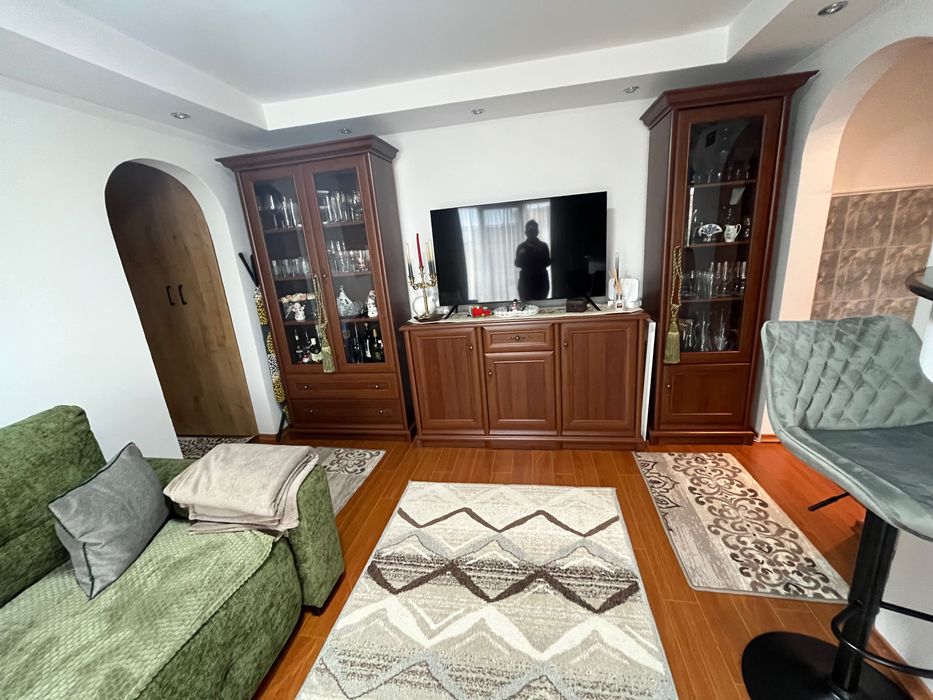 Apartament de inchiriat cu 2camere etaj 3  stradă Retezatului CTurzii