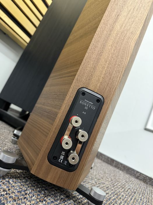 Boxe floorstand Sonus Faber Sonetto III noi la cutie made in Italy
