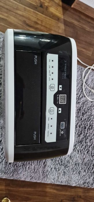 Dezuminificator pentru mucegai