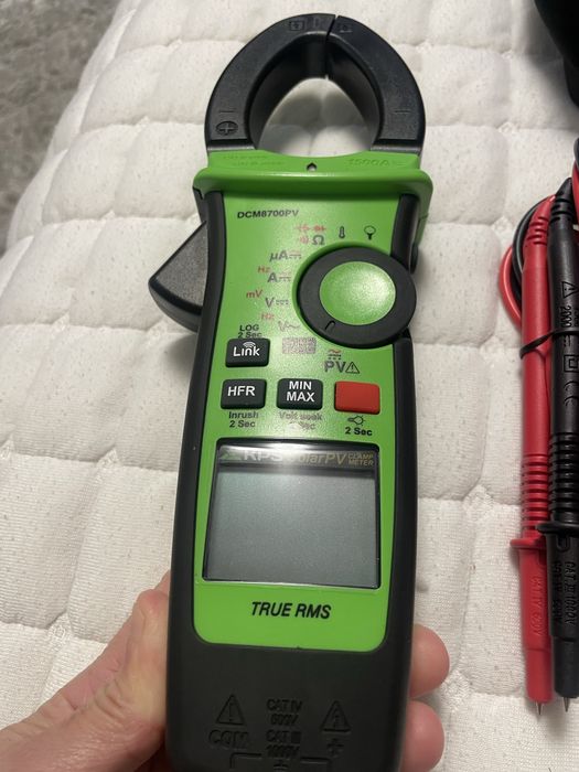 Domeniu panouri fotovoltaice clampmetru KPS