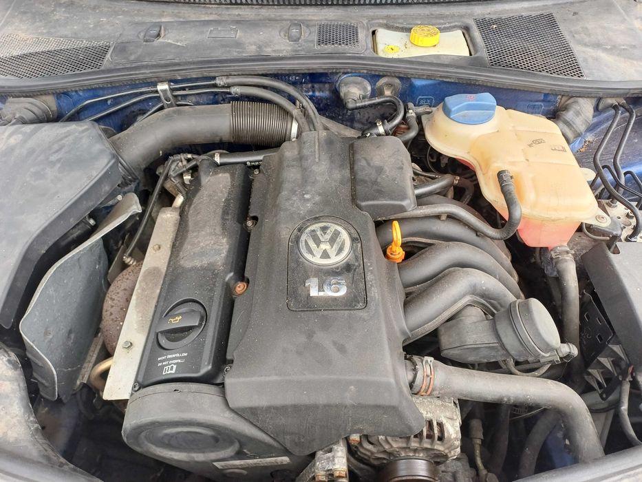 Capota fata - Orice Piesa Volkswagen Passat B5.5 1.6 ALZ culoare LC5X