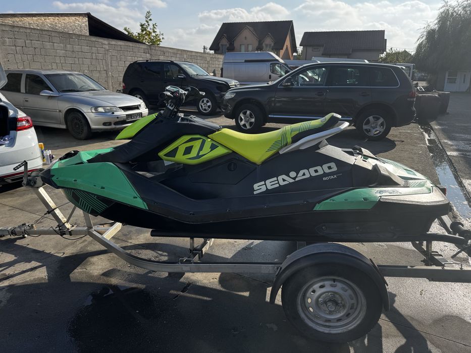Sea-Doo Spark Trix