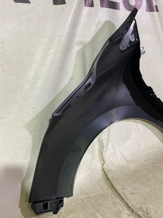 Aripa dreapta Clio 4 2013,2014,2015,2016,2017,2018. Piesa noua.