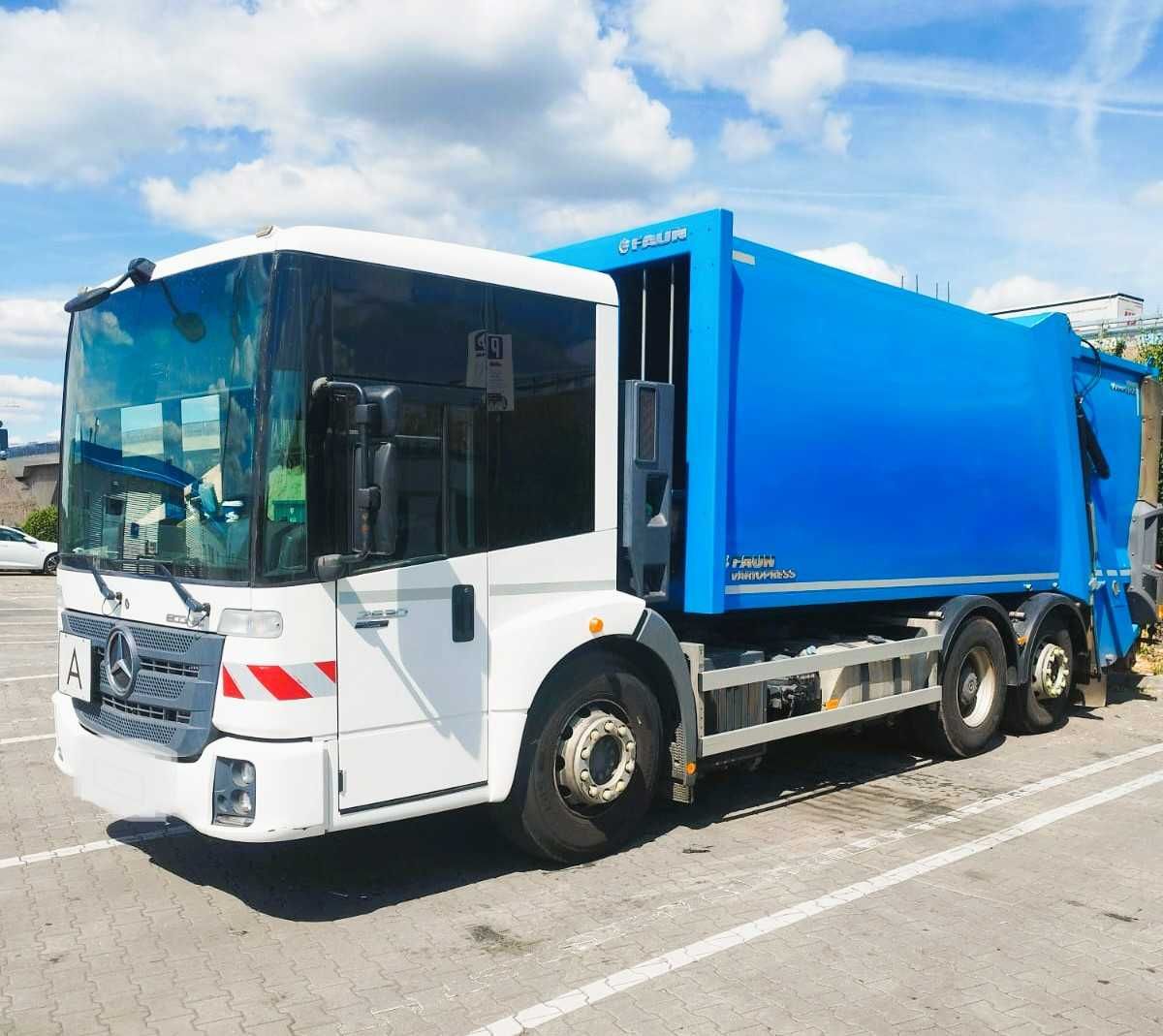 Autoutilitara Gunoiera Mercedes-Benz Econic, Euro 6, Diesel