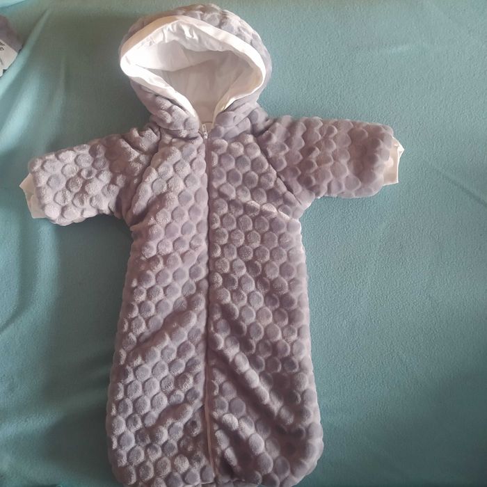 Продам комбез до 3 мес