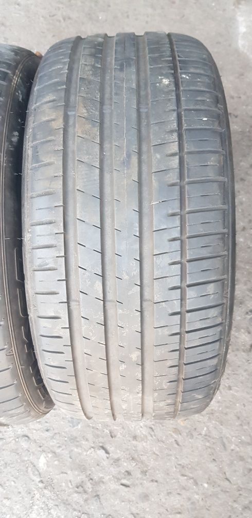 Летни гуми-18цола-235/40-1бр.-100лв."FALKEN "